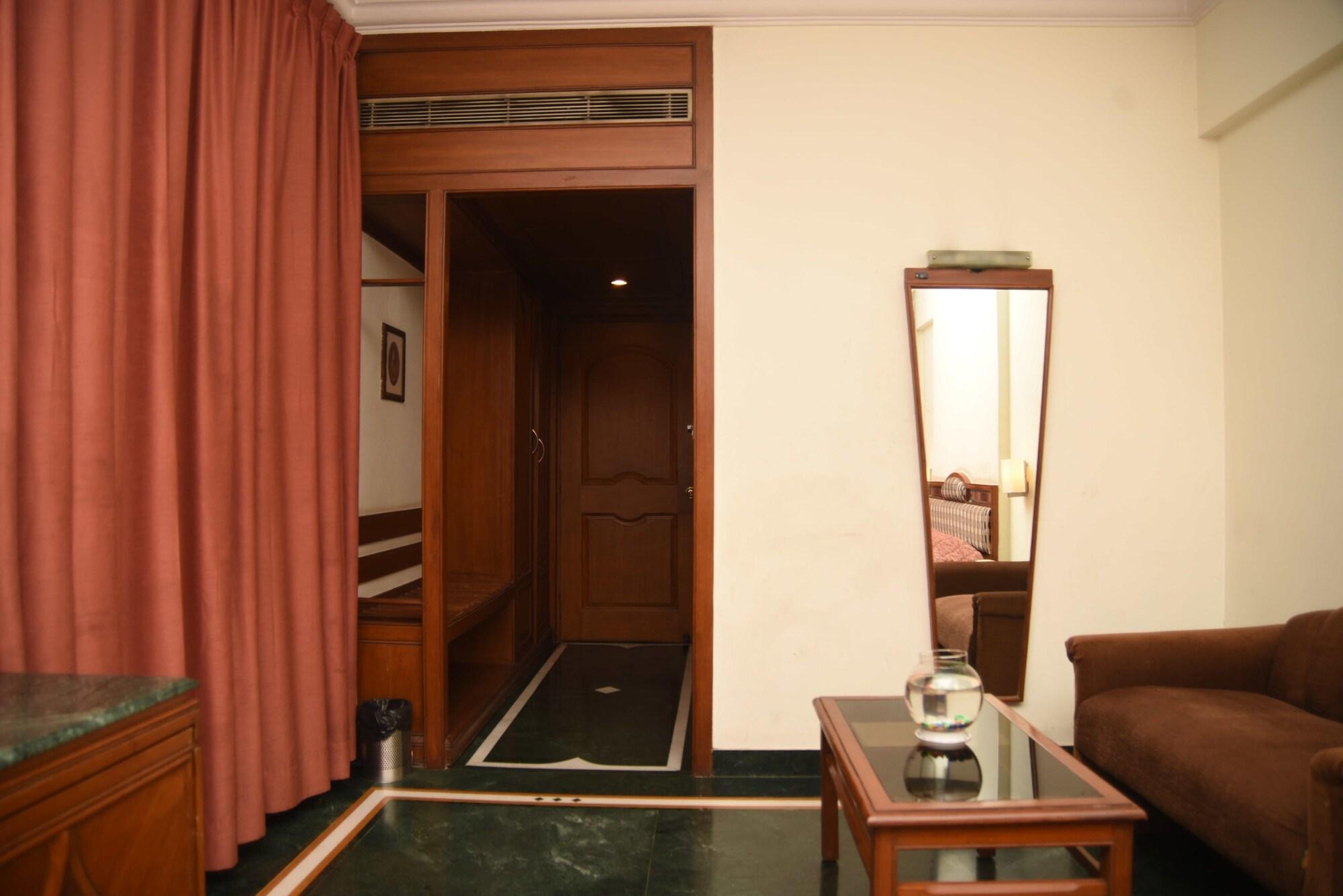 Hotel Maurya Bengalúr Exteriér fotografie