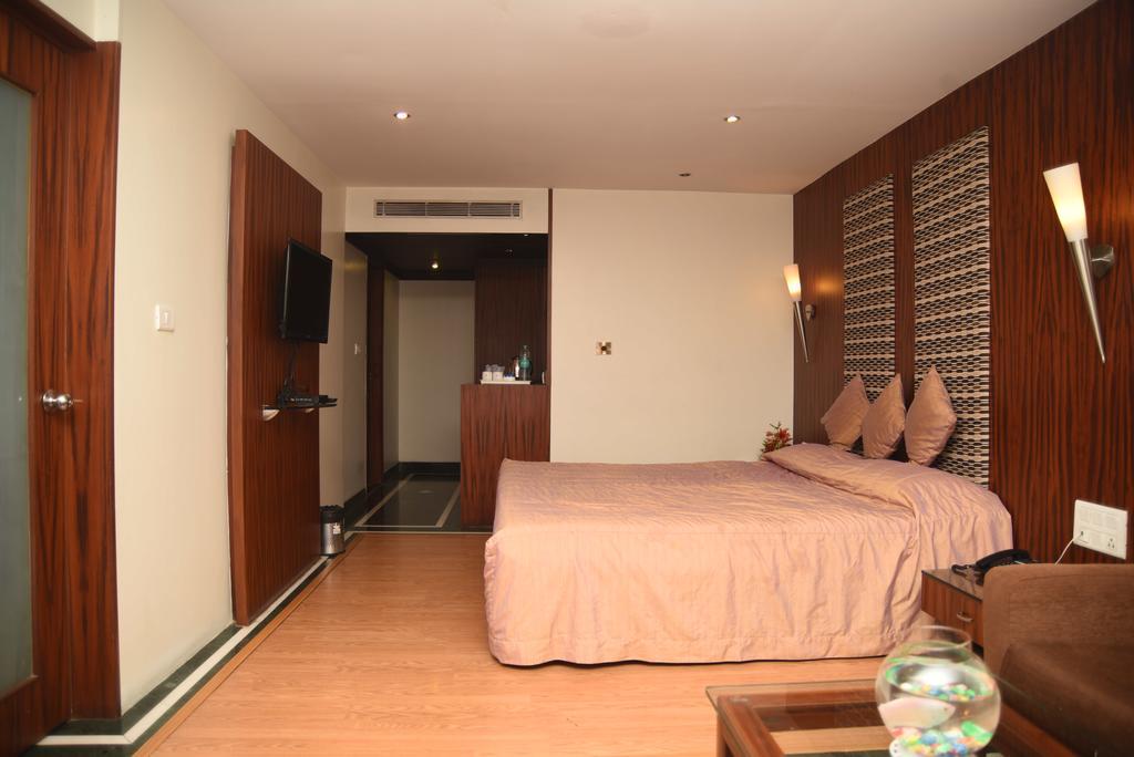 Hotel Maurya Bengalúr Exteriér fotografie