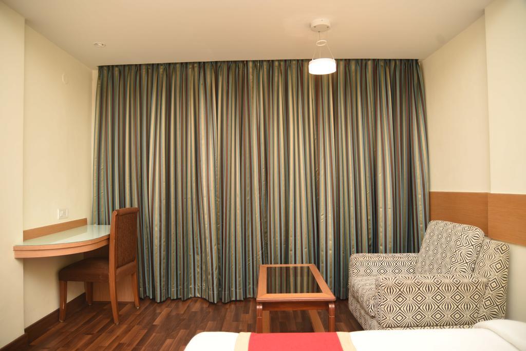 Hotel Maurya Bengalúr Exteriér fotografie