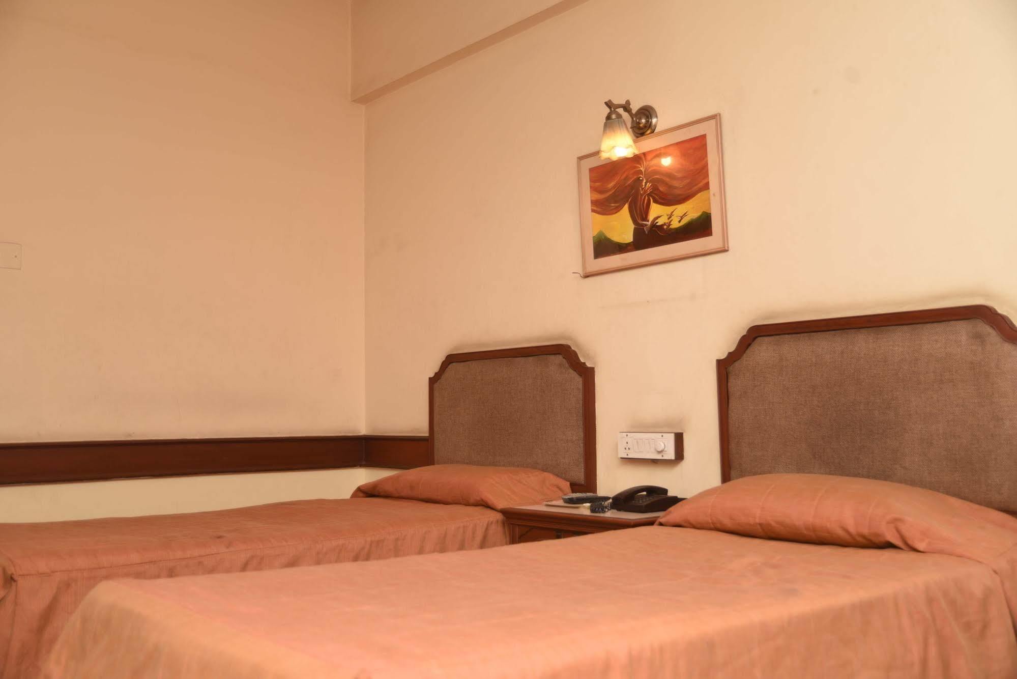 Hotel Maurya Bengalúr Exteriér fotografie