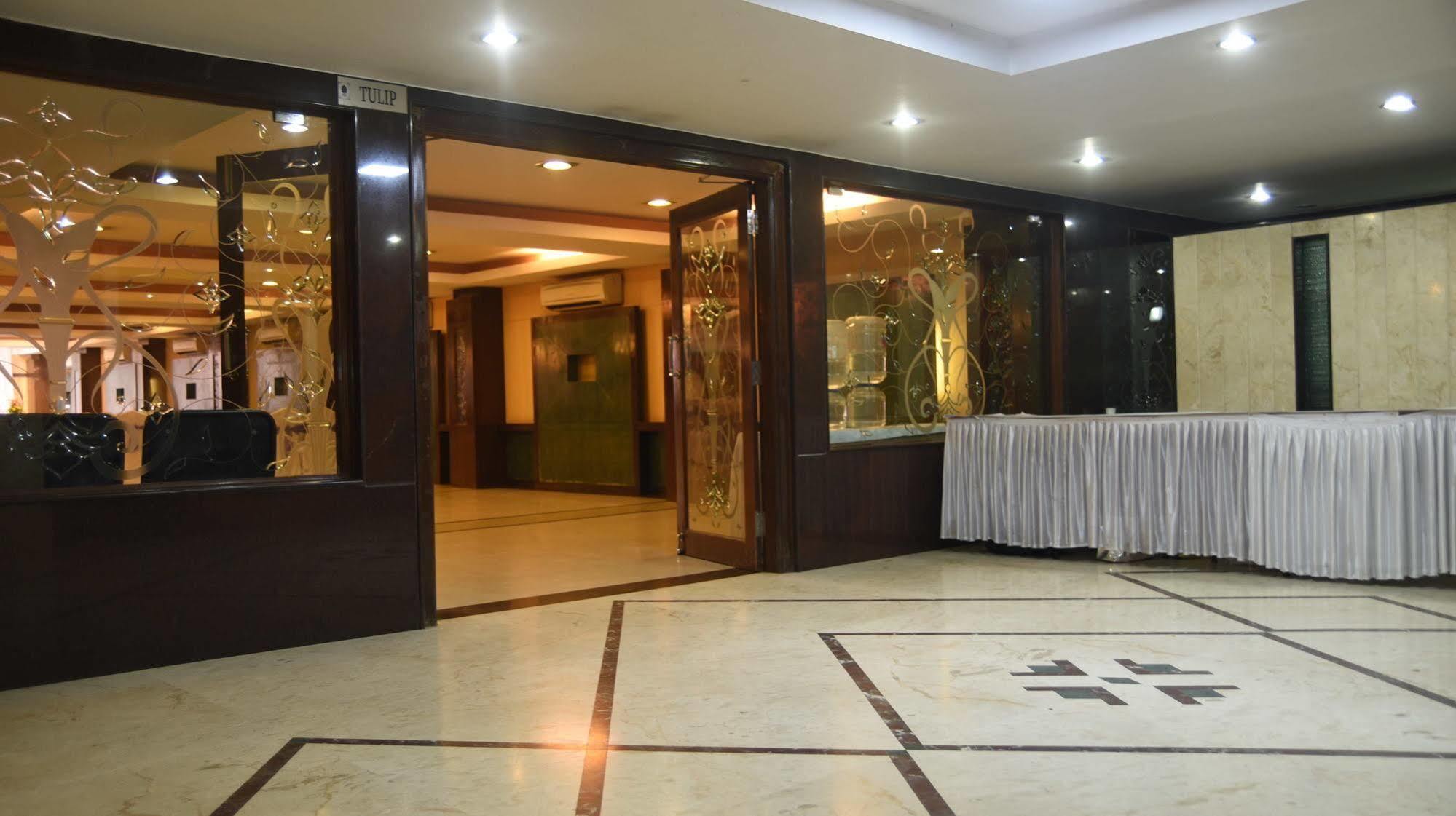 Hotel Maurya Bengalúr Exteriér fotografie
