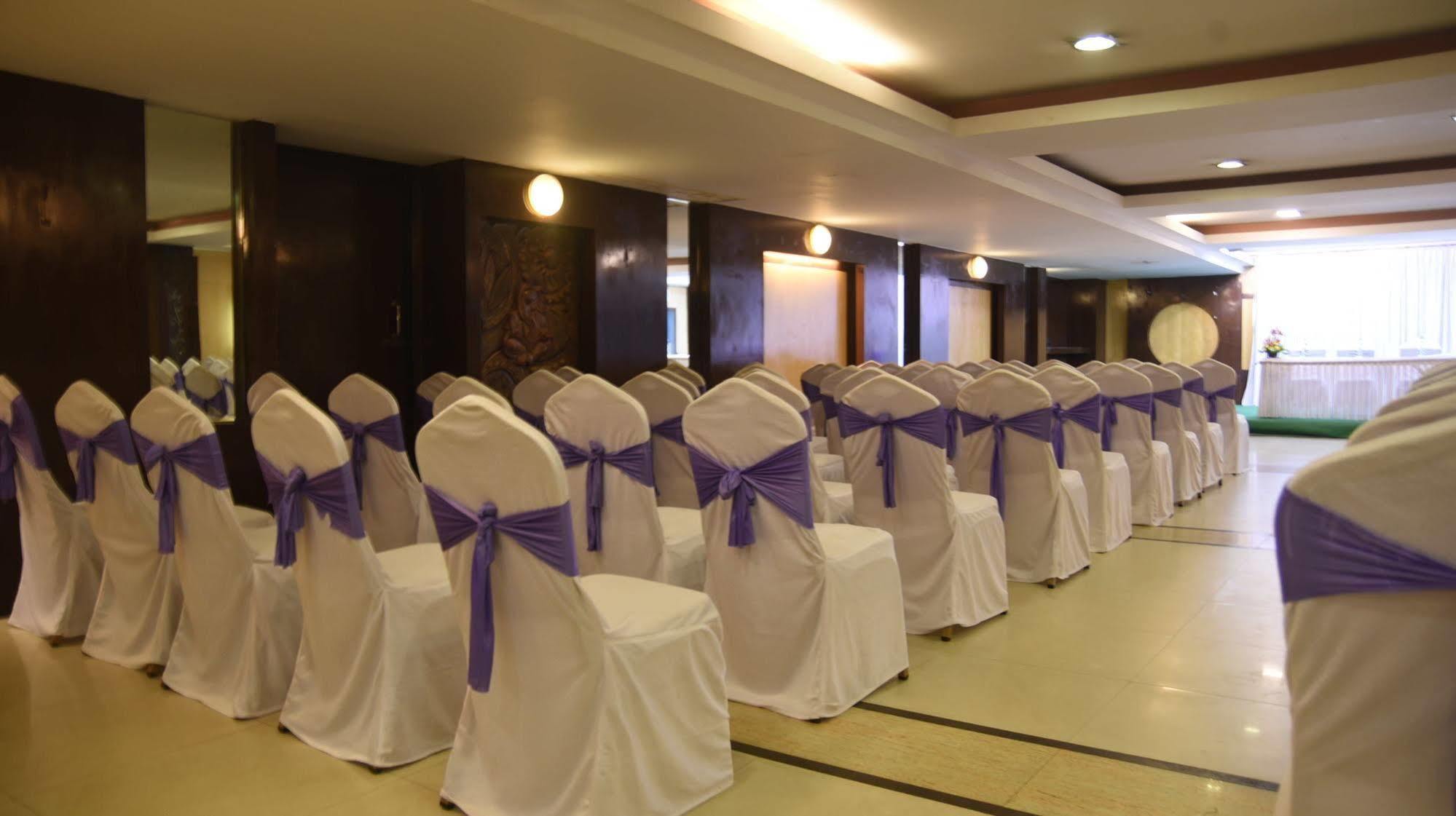 Hotel Maurya Bengalúr Exteriér fotografie